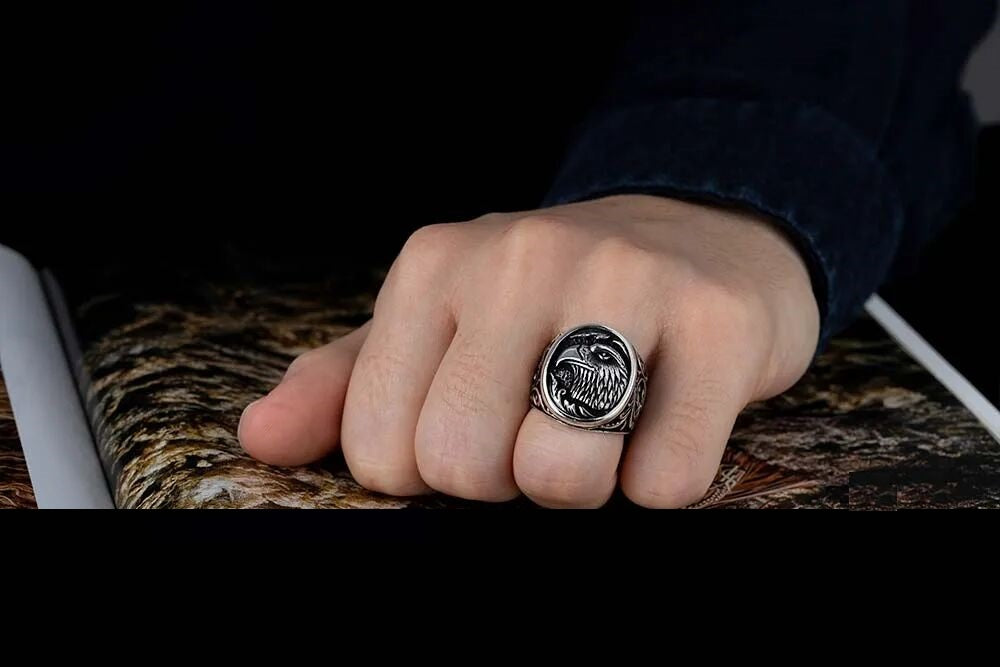 Oxidized Eagle Head Oval Silver Ring Secondary image
