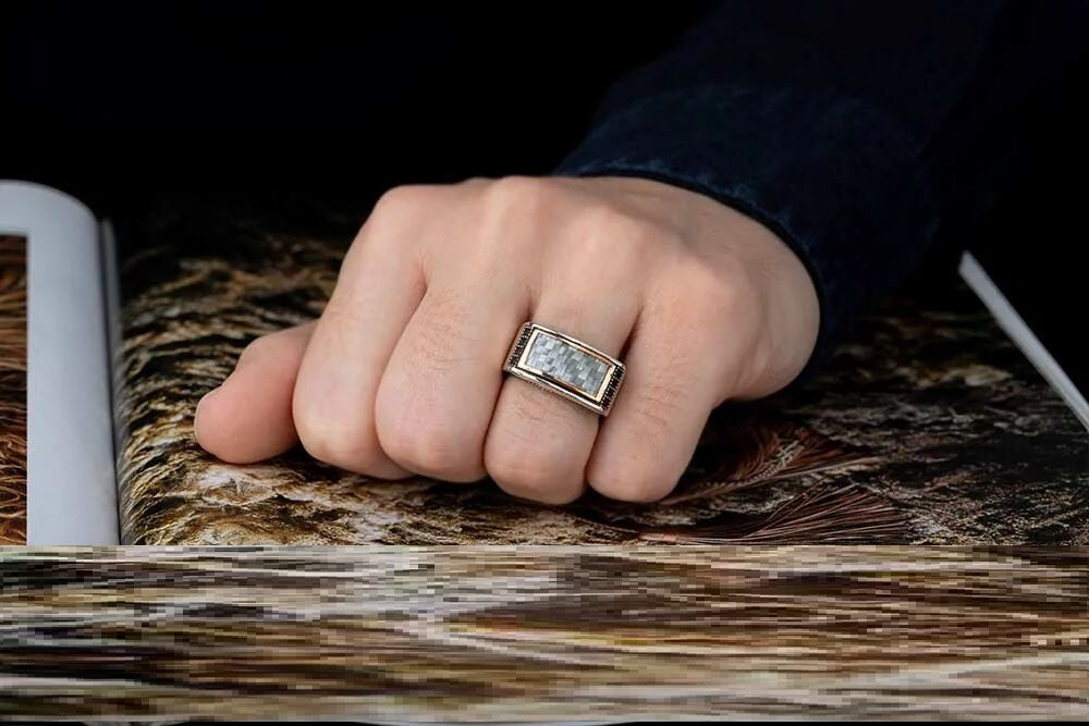 Elegant Cut Gray Carbon Silver Ring Secondary image