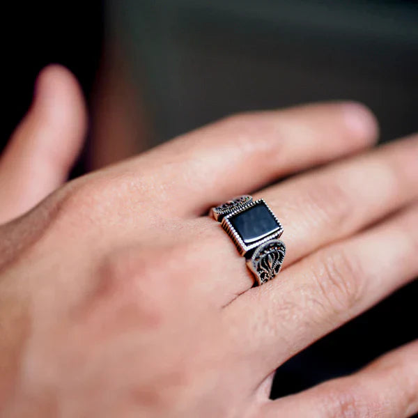 Shadowstone Ring (Black) Main image