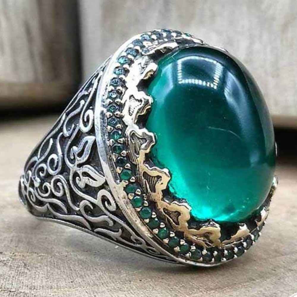 SilverOriginal Emerald Stone Elegant Mens Ring Main image