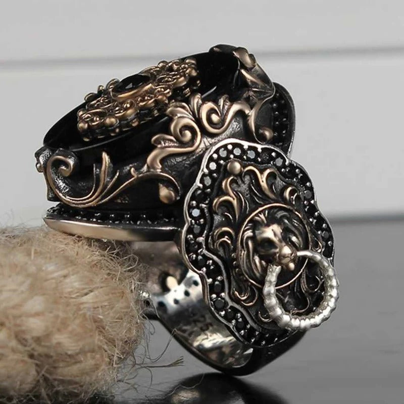 Silver Clear Onyx Stone Lion Mens Ring Secondary image