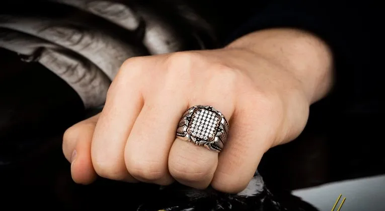 Elegant White Zircon Covered Silver Ring Secondary image