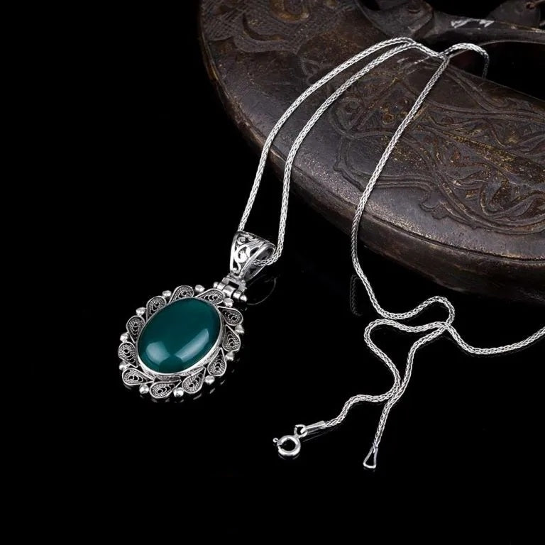 Green Aqeeq Filigree Silver Women Pendant Main image