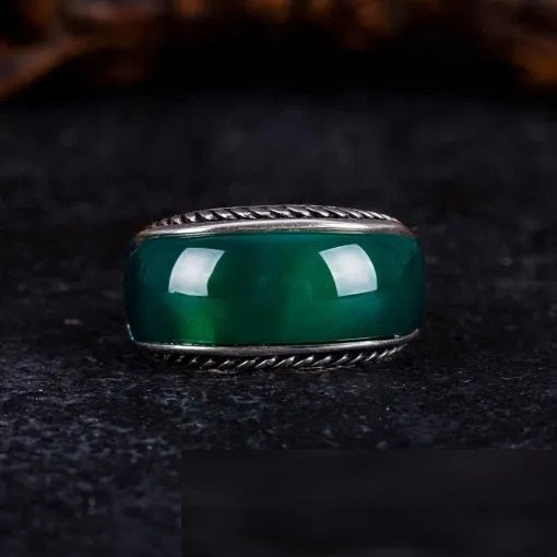 Green Aqeeq Special Curved Silver Ring Main image