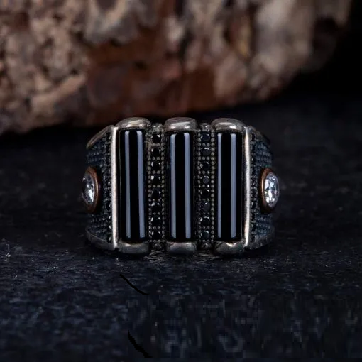 Black Aqeeq 3 Lines Oxidized Silver Ring Main image