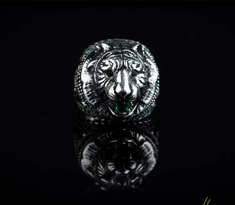 Lion Head Green Zircon Pieces Exclusive Silver Ring Main image