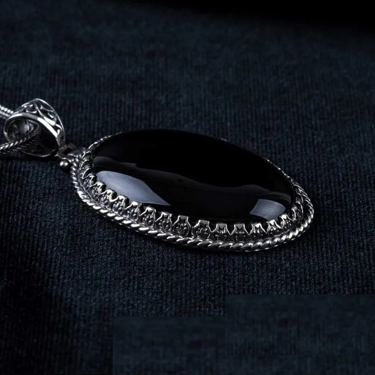 Black Aqeeq Onyx Oval Silver Pendant Secondary image