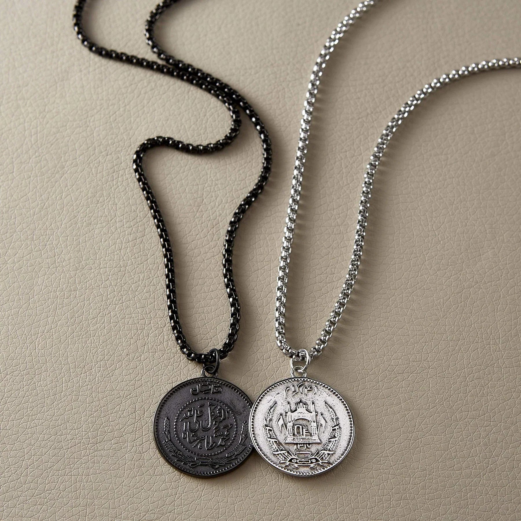 Country Coin Necklace  Men Secondary image