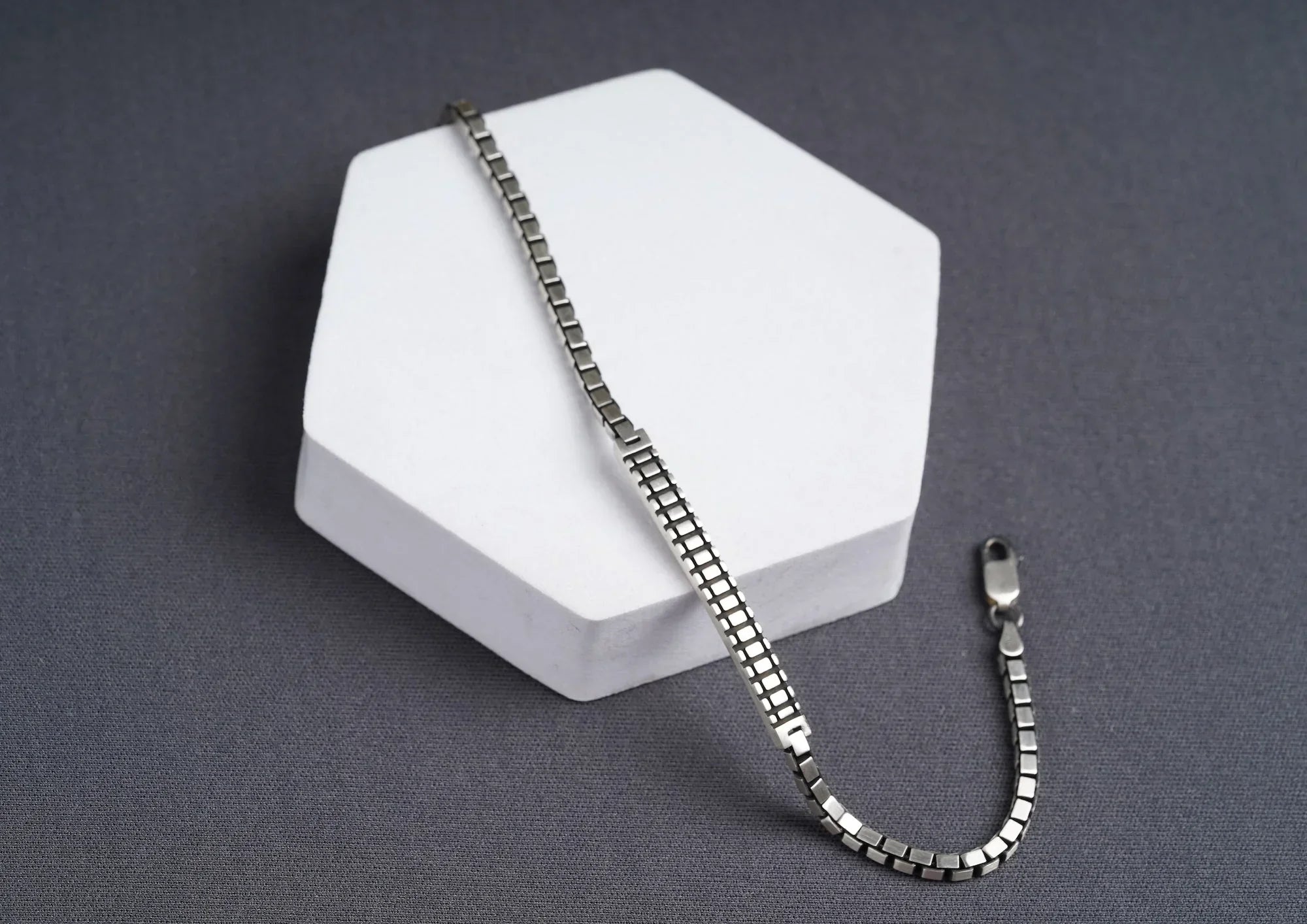 Arched Bridge Box Link Men Bracelet Main image
