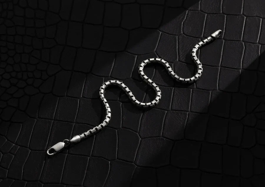 Classic Box Link Bracelet Main image