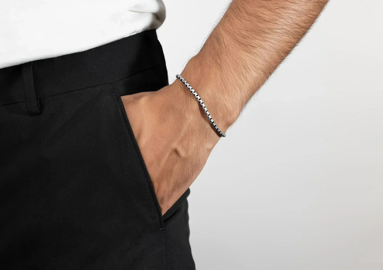 Classic Box Link Men Bracelet Secondary image