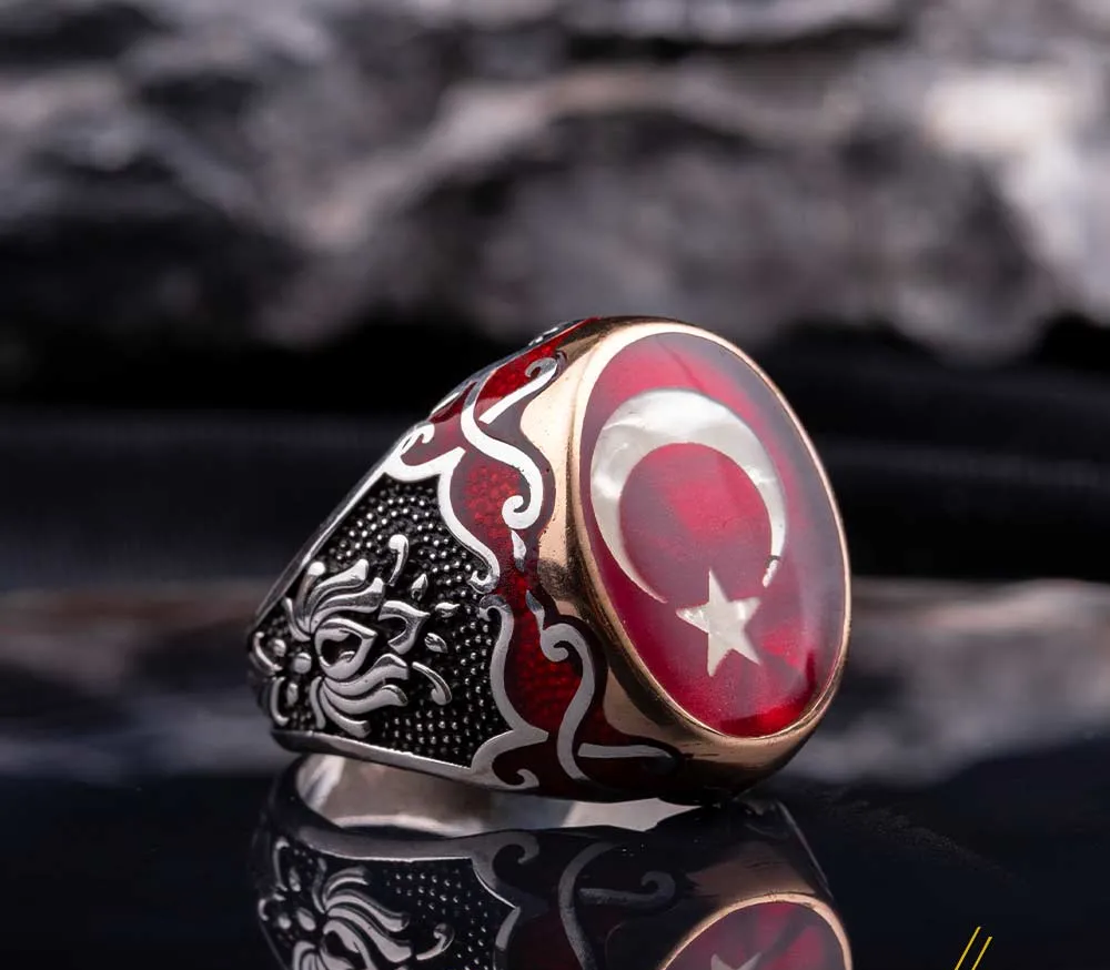 Crescent Star Red Mina Silver Ring Secondary image