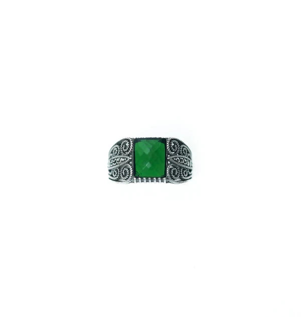 Emerald Ring (Green) Secondary image