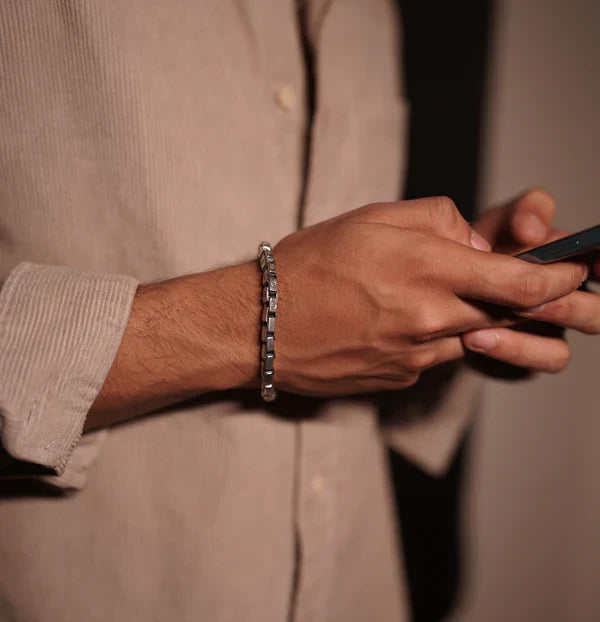 Eon Bracelet Main image