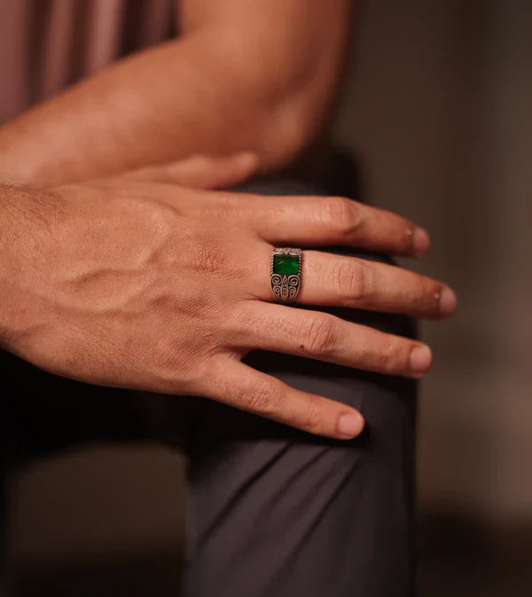 Emerald Ring (Green) Main image