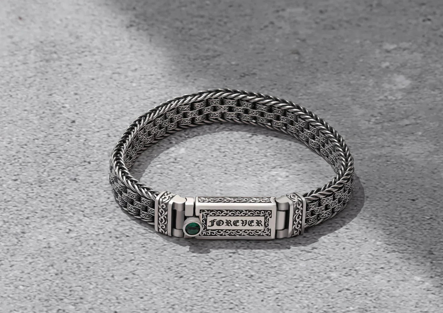 Sleek Ripple Men Bracelet Main image