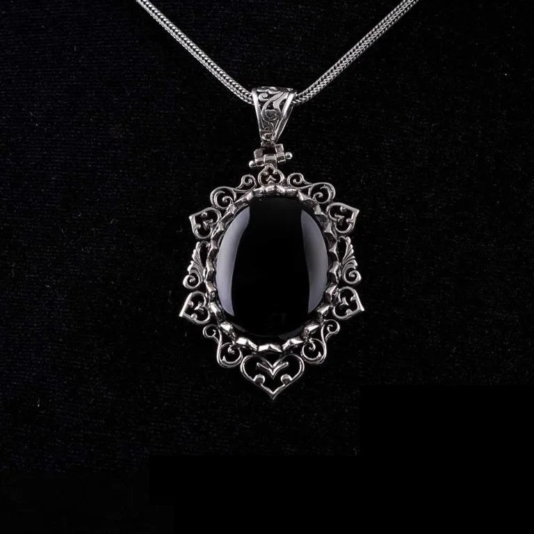 Handmade Black Aqeeq Silver Pendant Main image