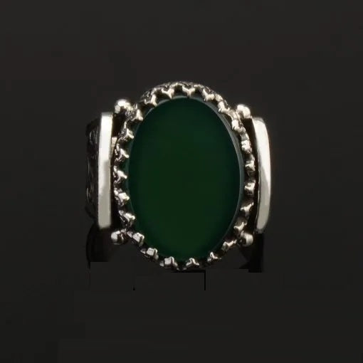 Hun Collection Flat Green Agate Silver Men Ring Main image
