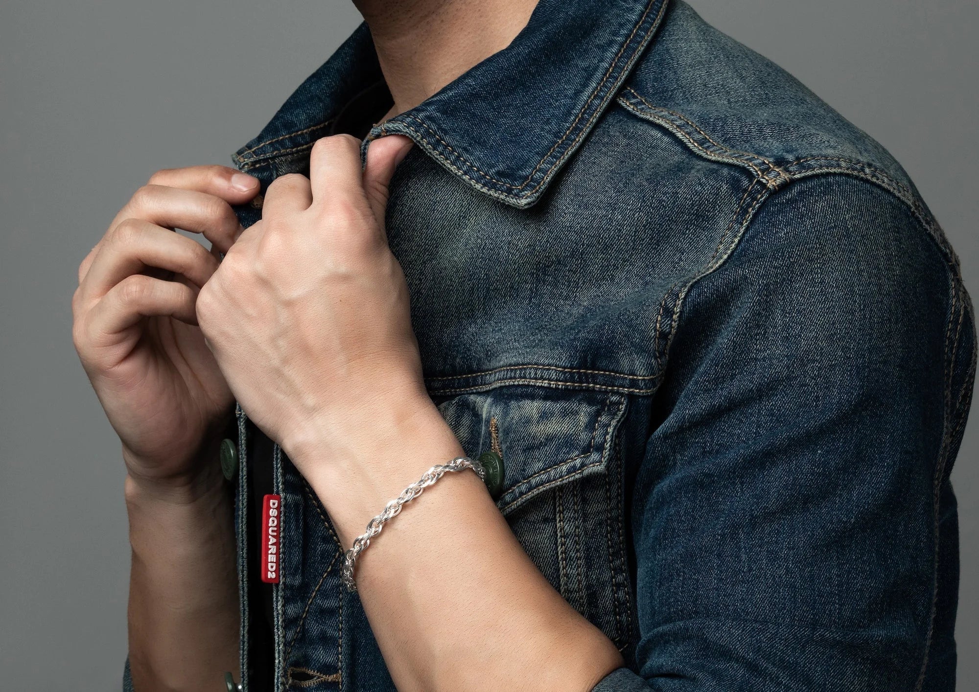 Intertwined Rope Link Men Bracelet Secondary image