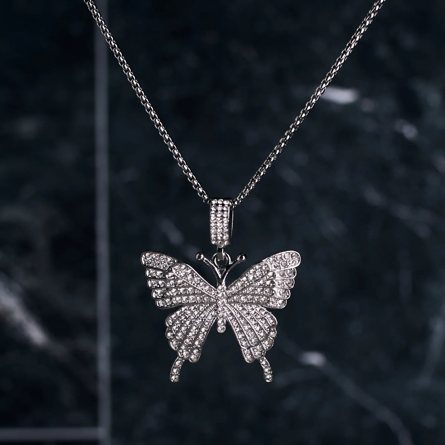 Larva Diamond Chain Main image