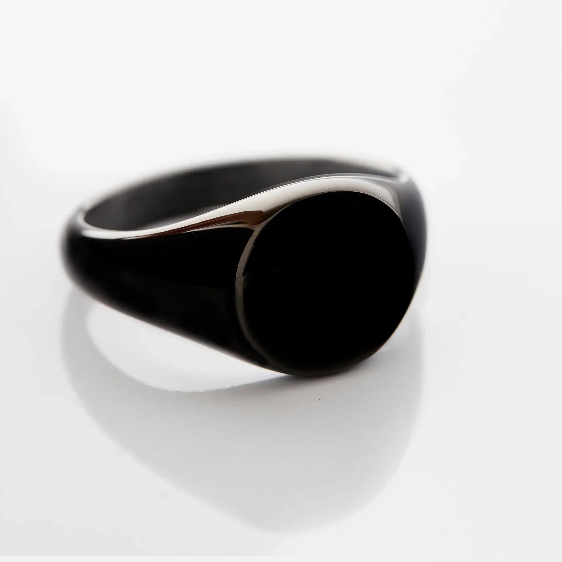 Round Signet Ring  Men Main image