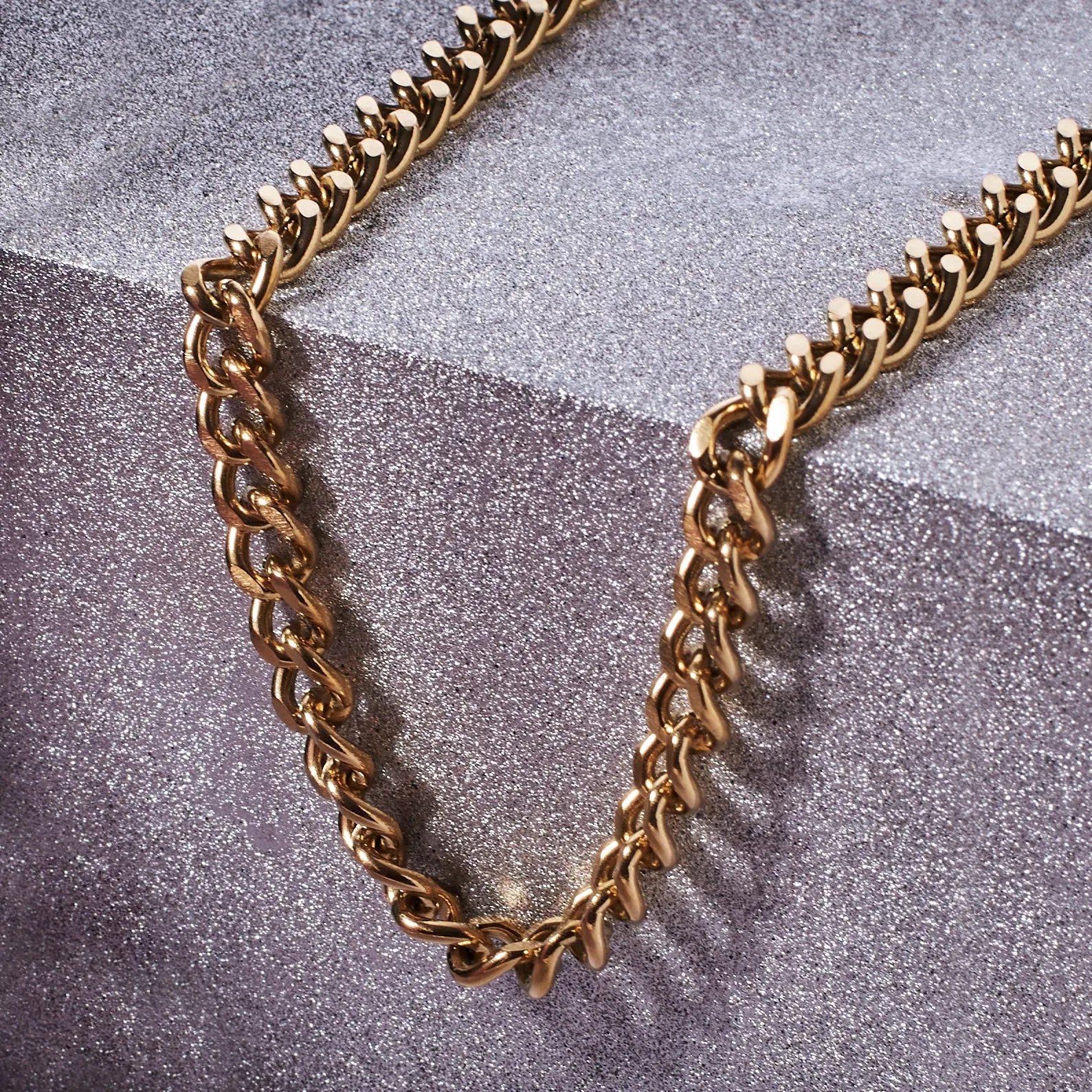 No-Frills Chain Main image