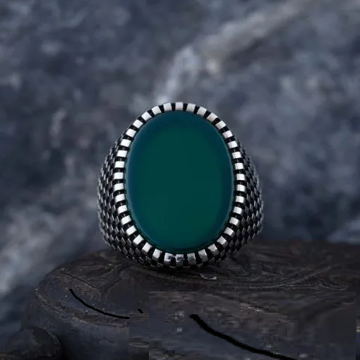 Oval Green Aqeeq Grid Pattern Silver Ring Main image