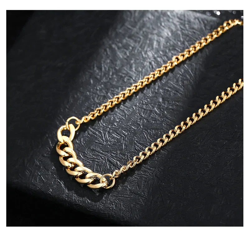 Regal Aurum Chain Secondary image
