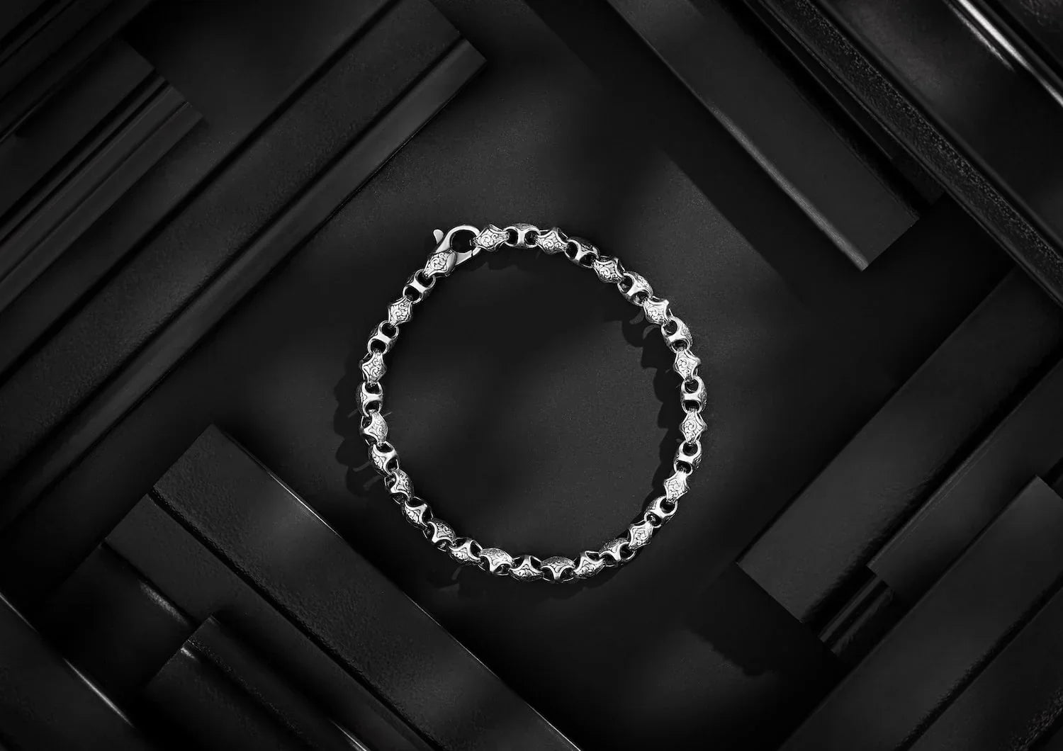 Regal Weave Bracelet Main image