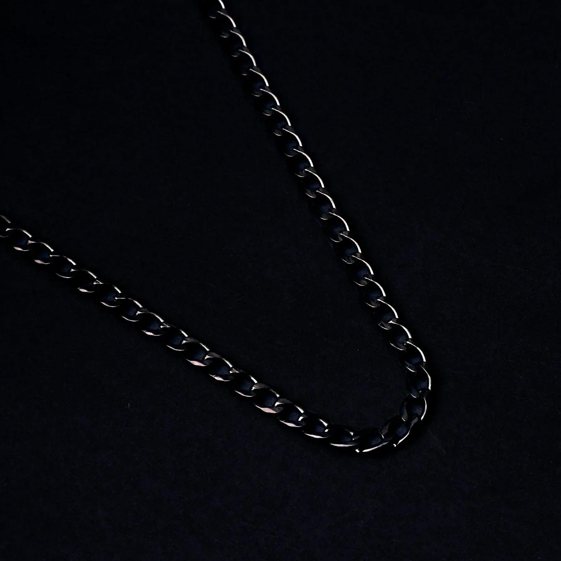 Noir Fusion Link Chain Secondary image