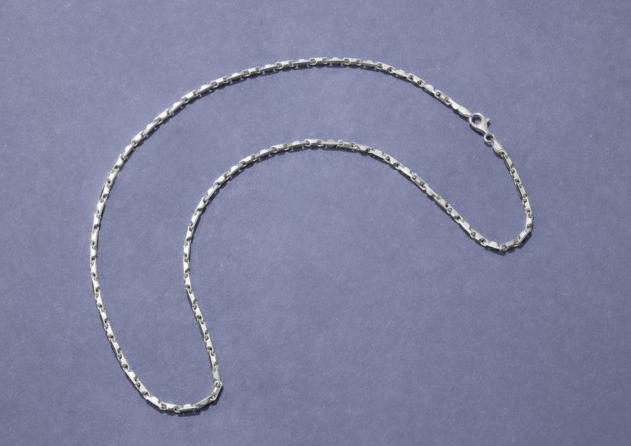 Sleek Anchor Italian Chain Secondary image