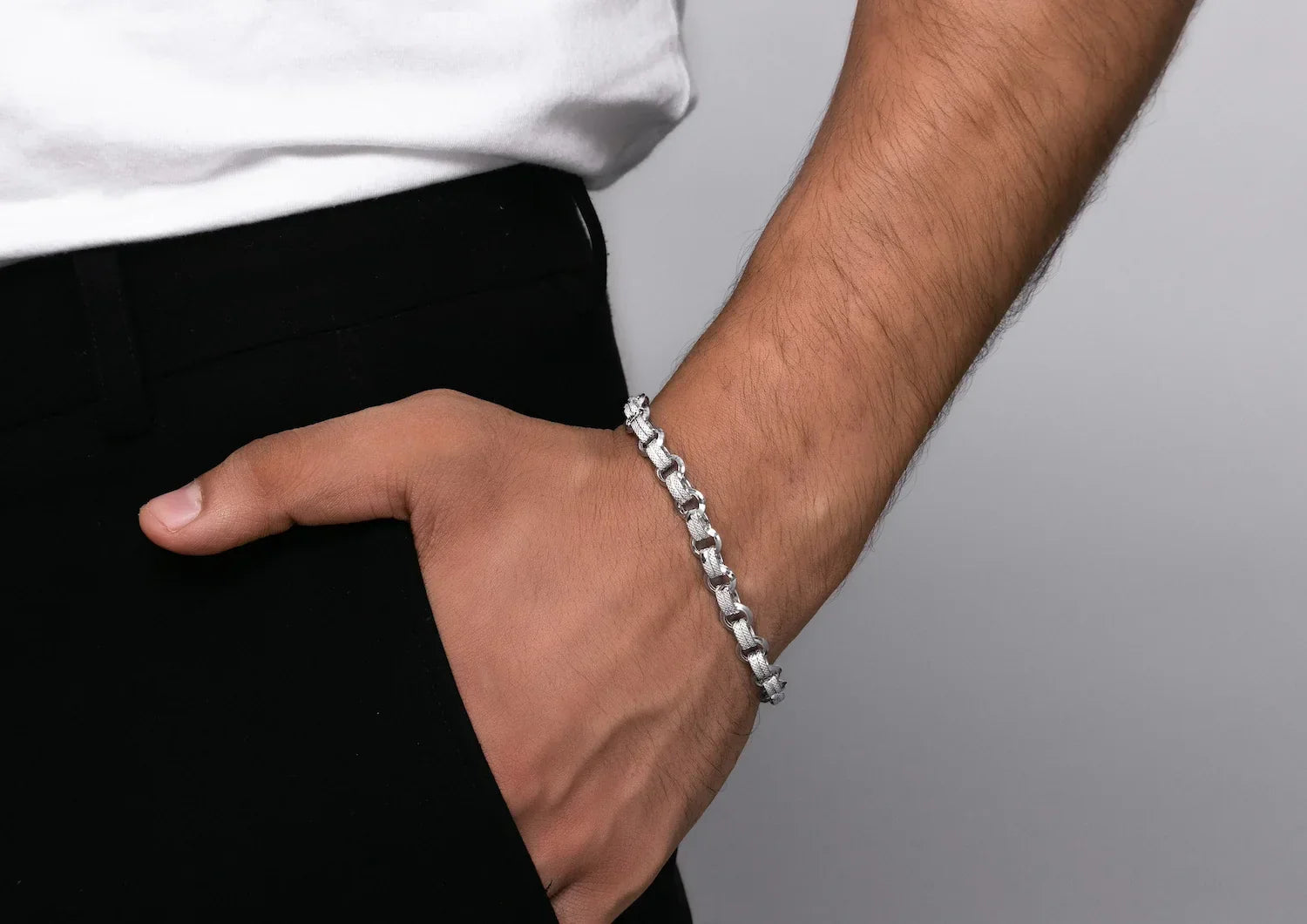 Greek Key Box Men Bracelet Secondary image
