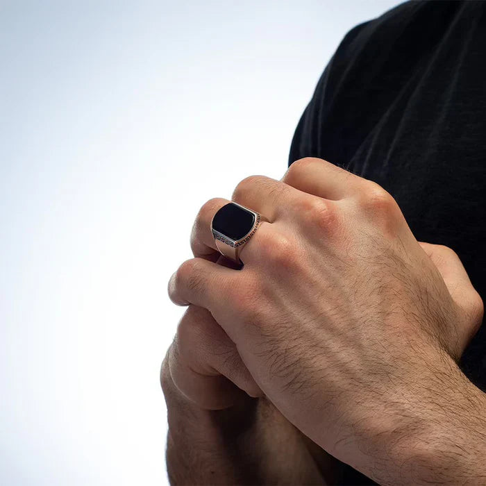 MODERN MOTIF BLACK ONYX RING