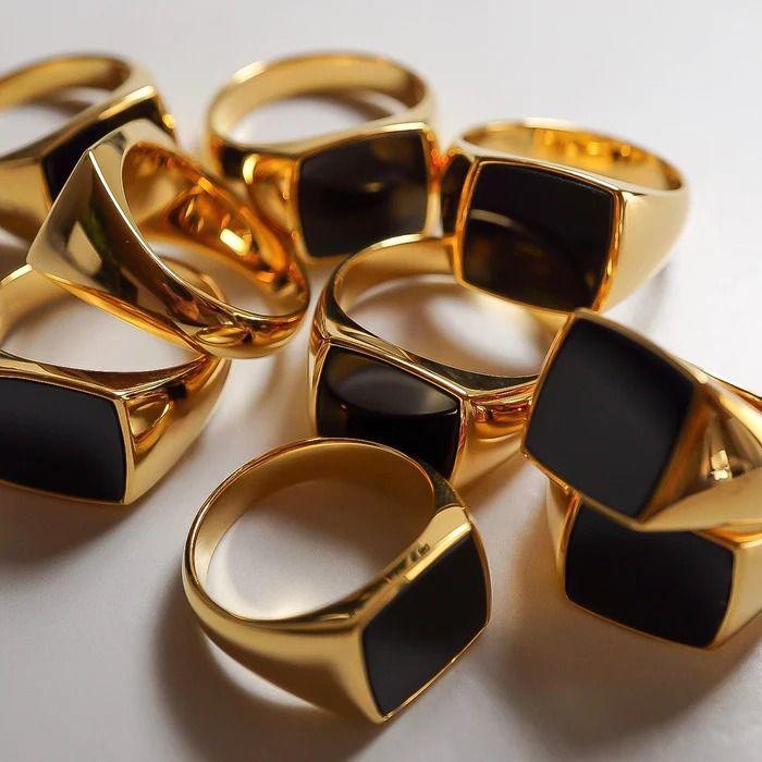 ONYX RING Secondary image