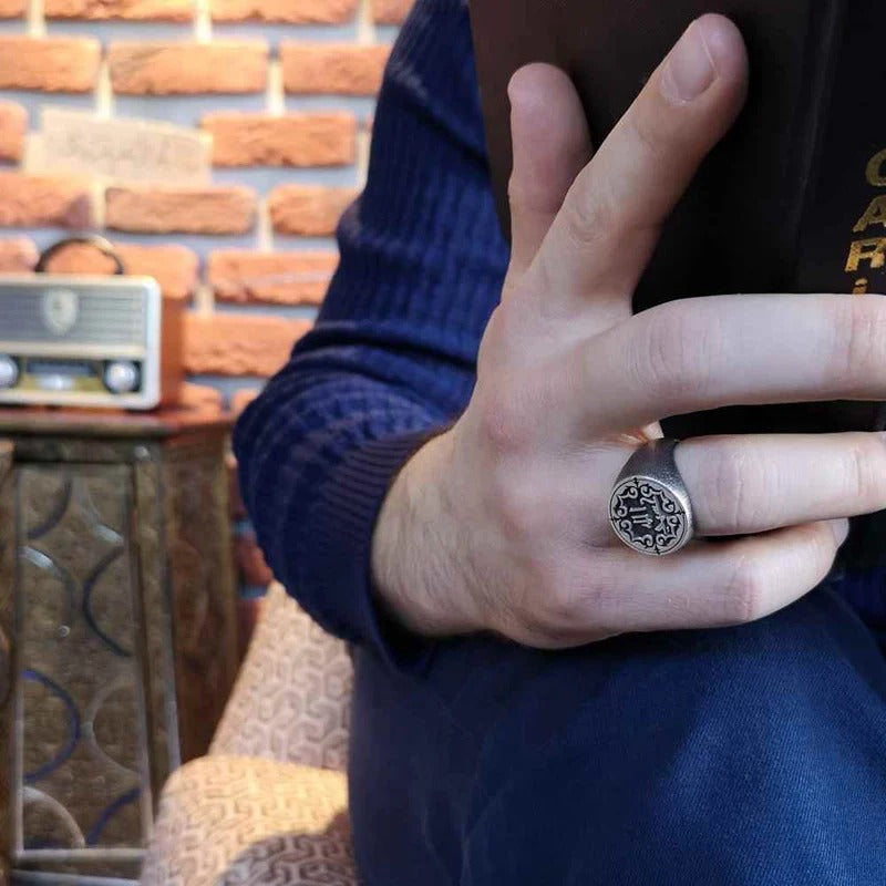 Customizable Elegant Men's No Stone Silver Ring Secondary image
