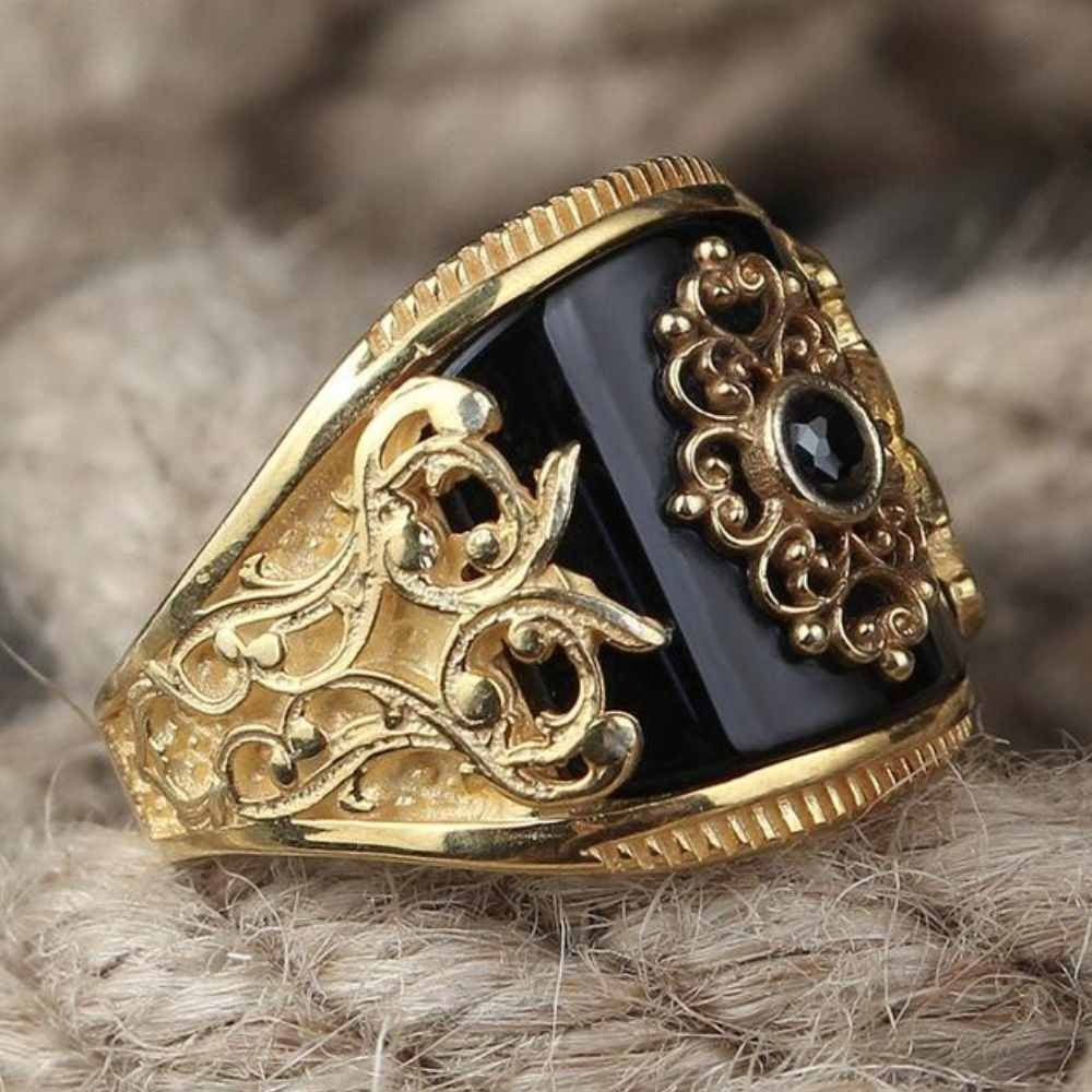 Excellent Gold Plating Silver Onyx Stone Mens Ring Main image