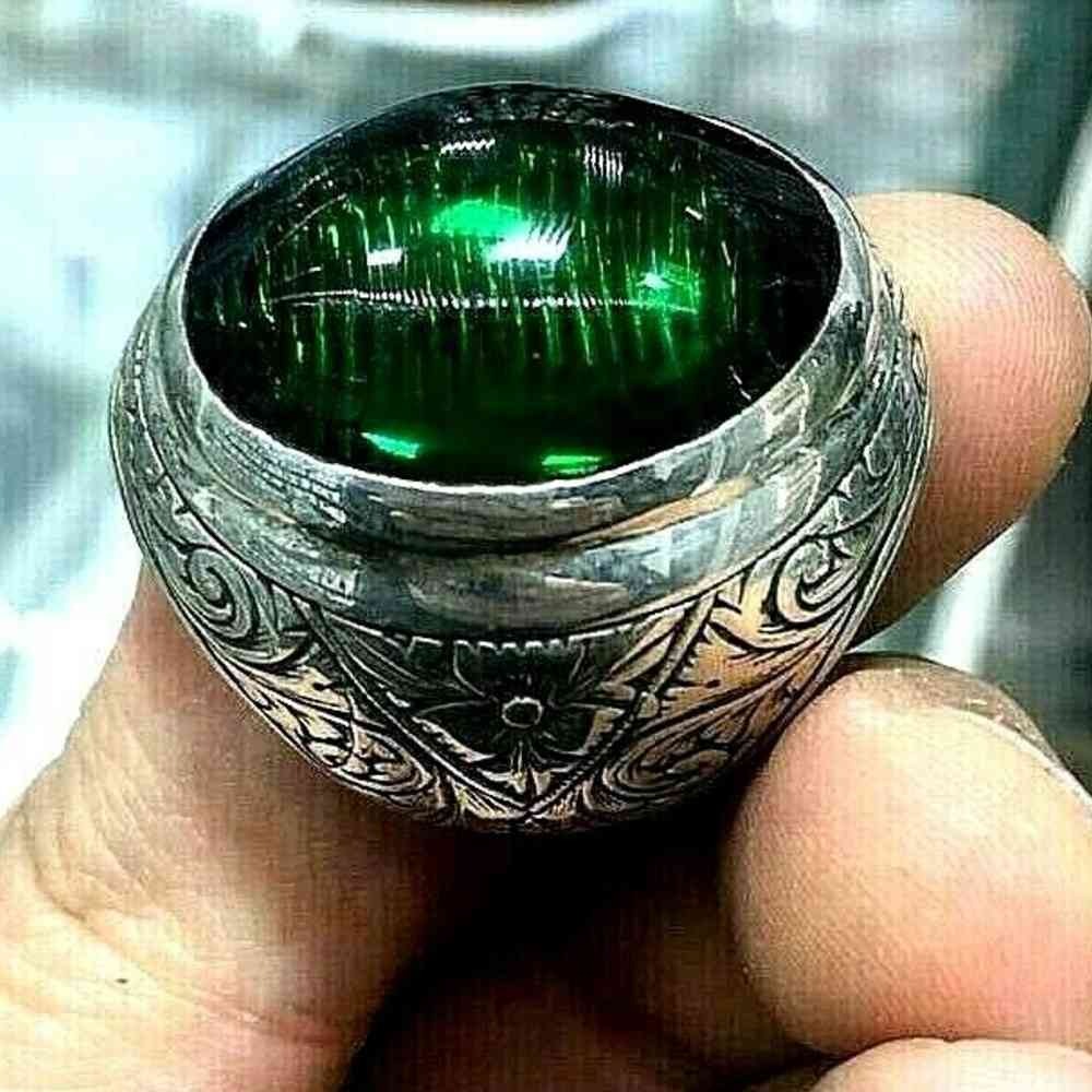 Handmade Silver Elegant Heavy Emerald Mens Ring Secondary image