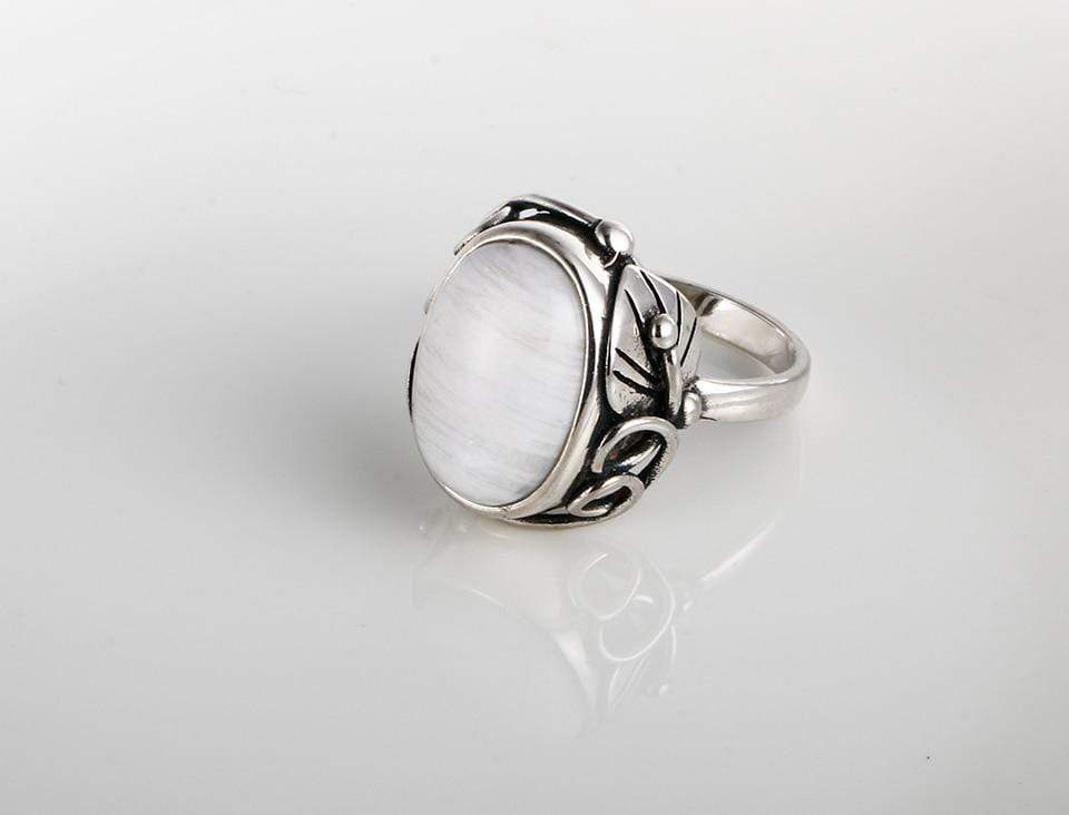 New Vintage Silver Moon Stone Ring IS2 IS1 VAL1 NS3 Main image
