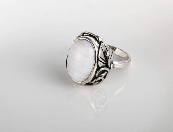 New Vintage Silver Moon Stone Ring IS2 IS1 VAL1 NS3