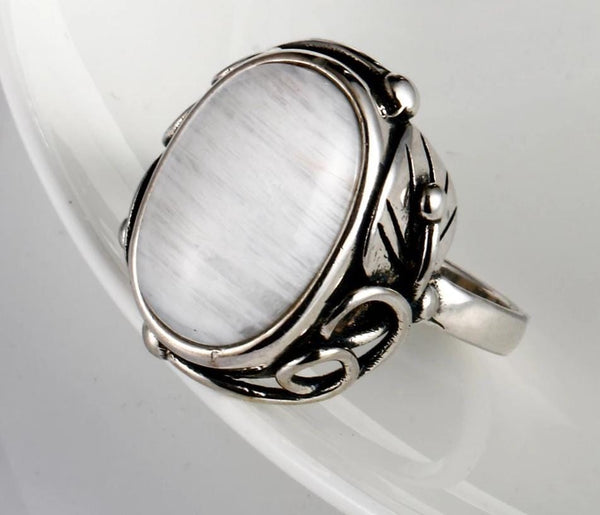 New Vintage Silver Moon Stone Ring IS2 IS1 VAL1 NS3