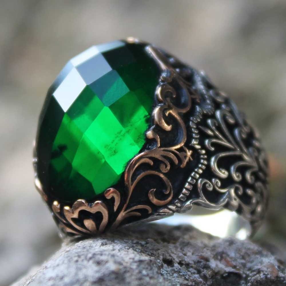 Shiny Faceted Emerald Silver Green Mens Ring Main image