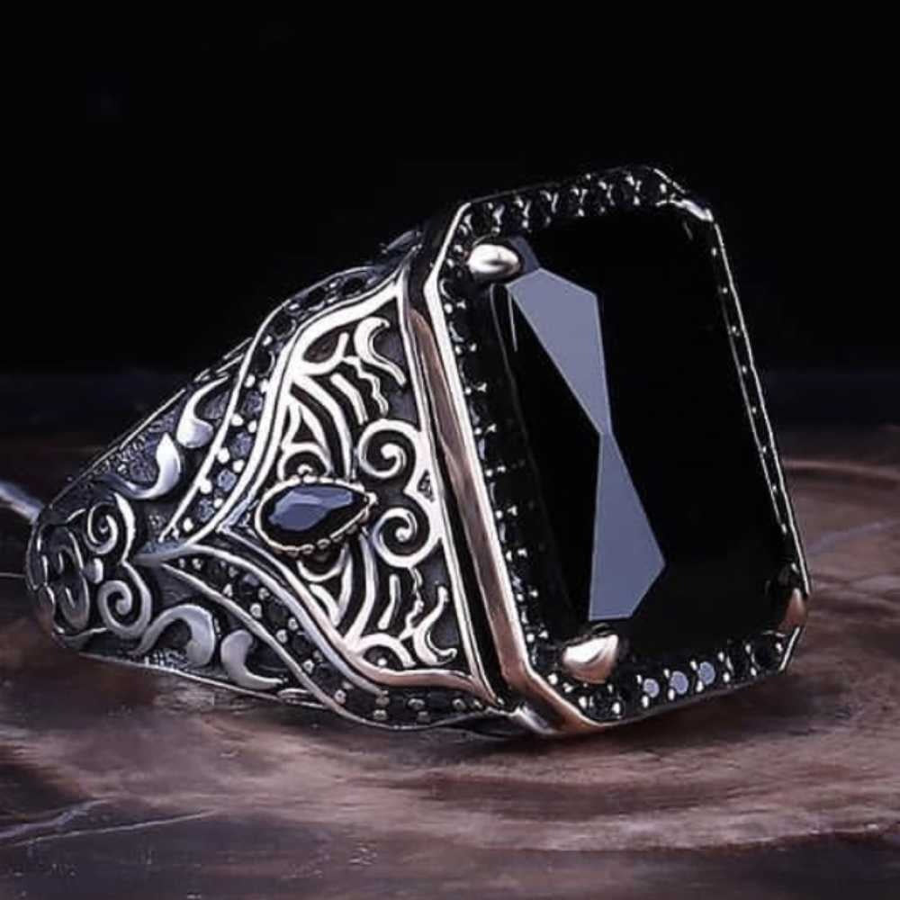 Stylish Black Onyx Stone Silver Handmade Mens Ring Main image